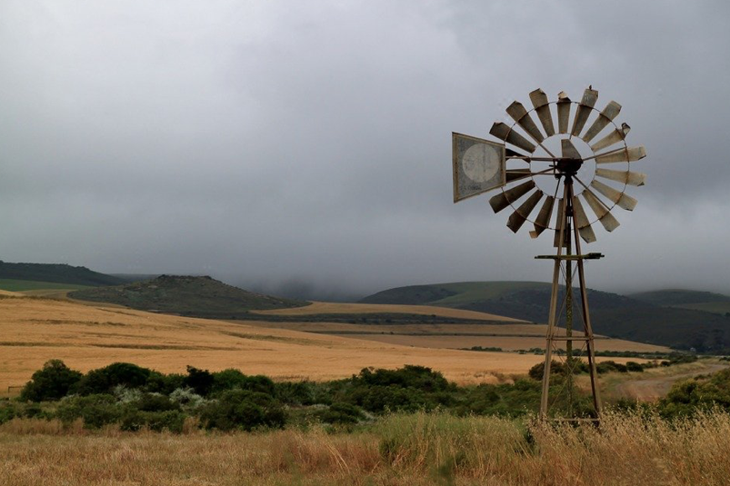 Must a wind turbine have blades?